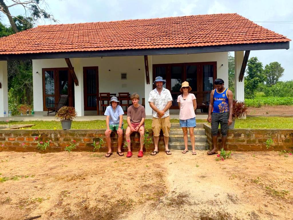 Moni Farm House Wilpattu Hotel Nochchiyagama Exterior photo